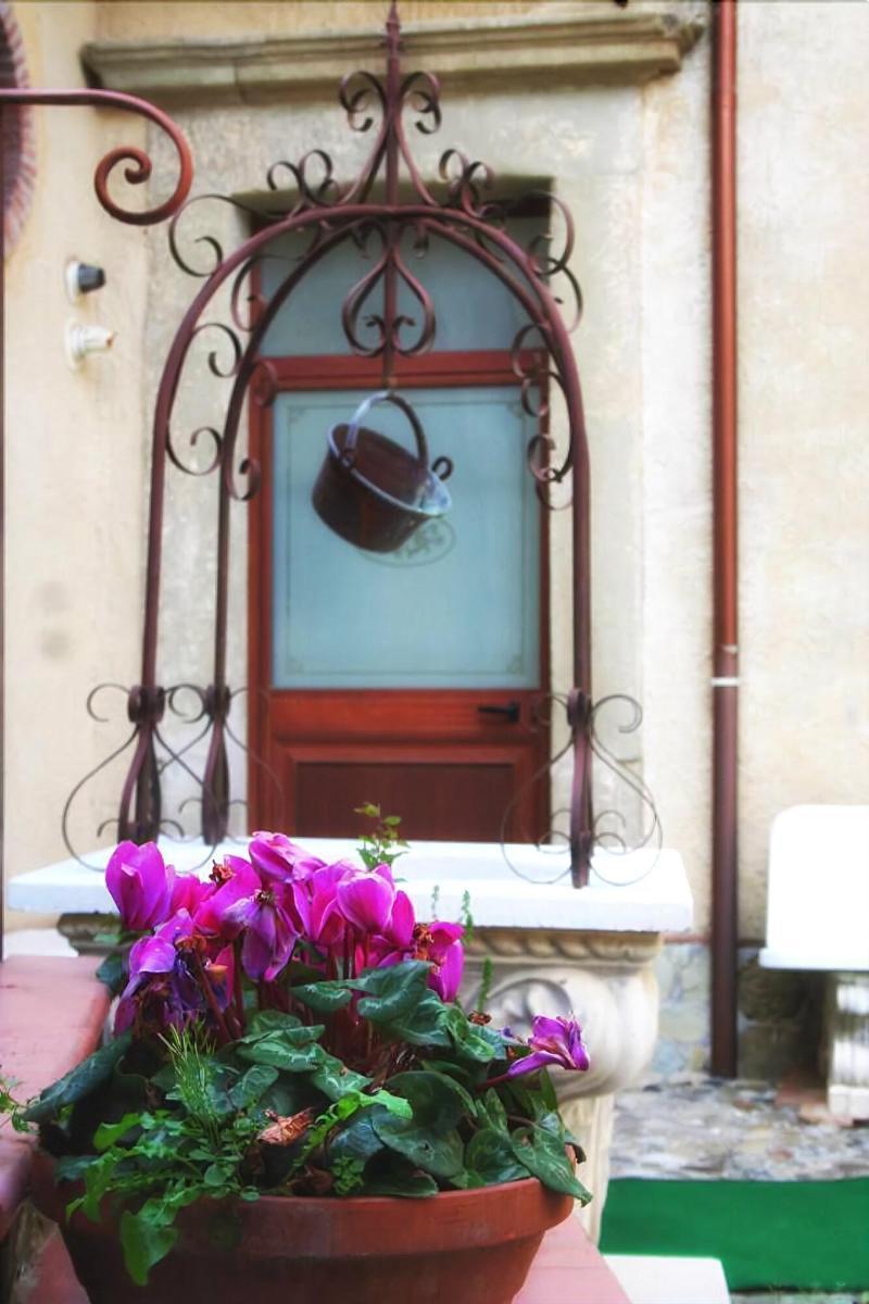 Hotel Florio Castiglione De Sicilia Exterior photo